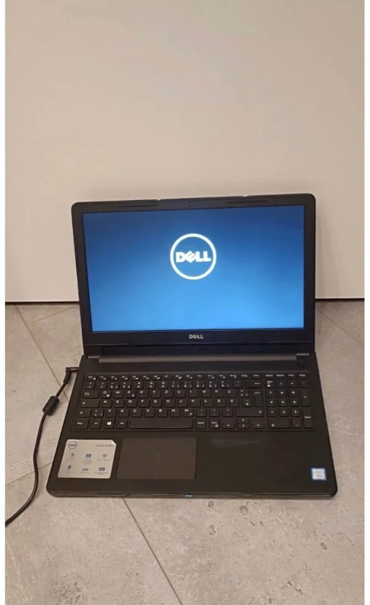 6 x Dell laptops for sale 100€ each