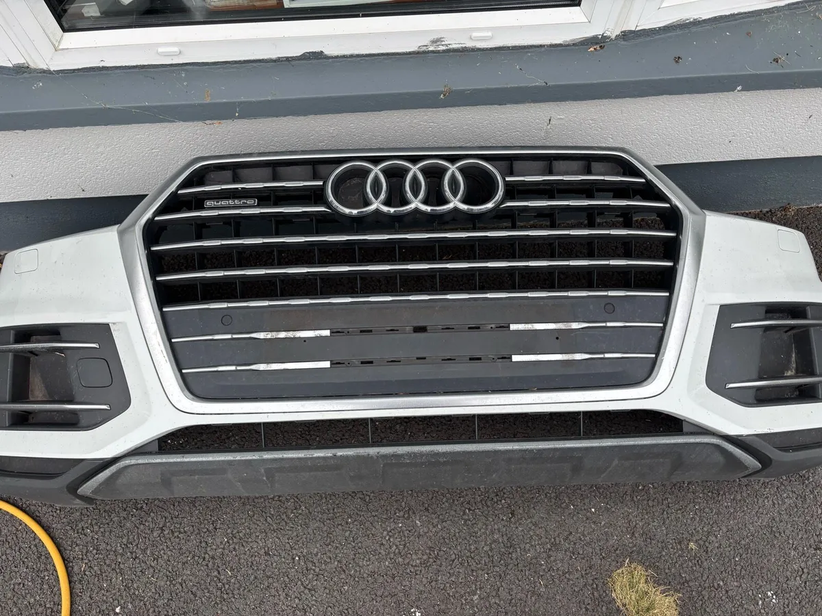 Audi Q7 Front Bumper and wing - Image 1