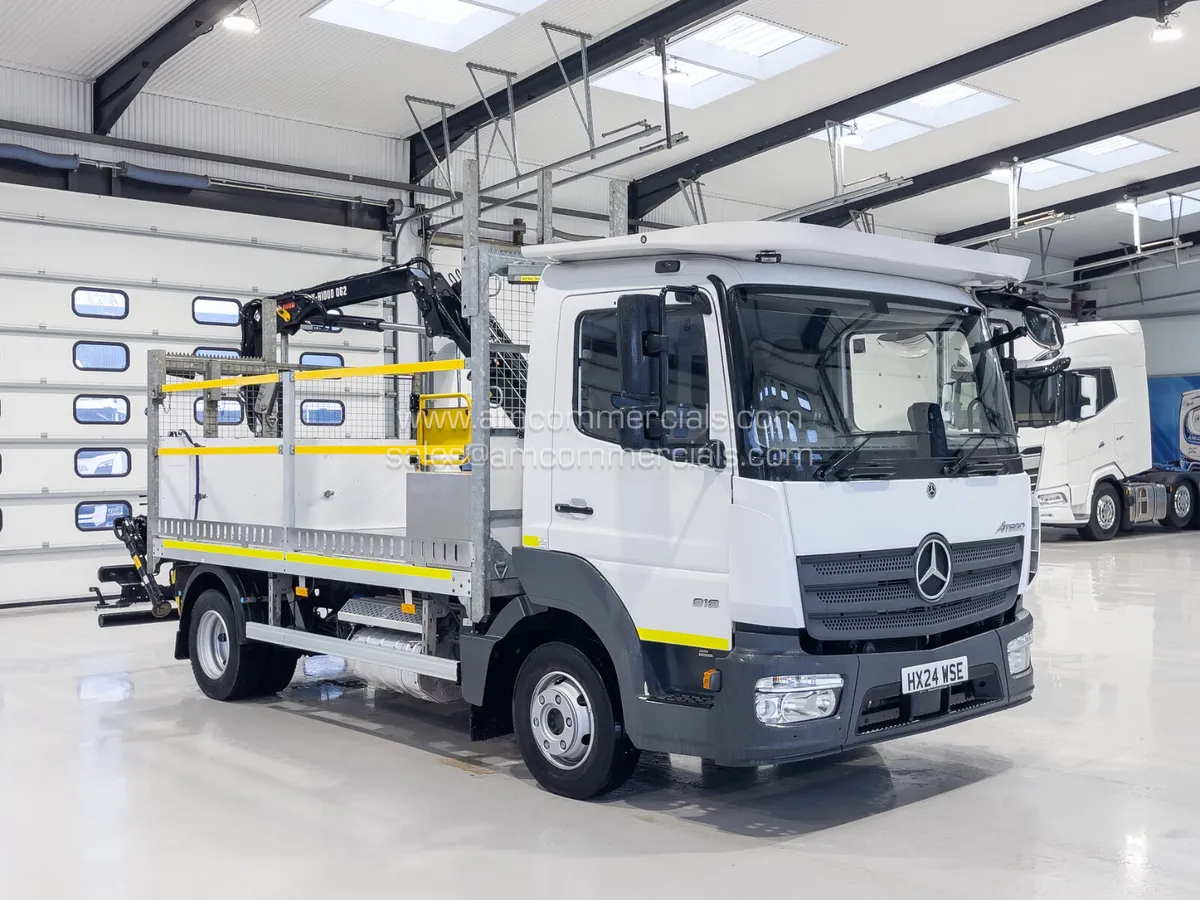 2024 MERCEDES ATEGO 816 POLE CARRIER WITH CRANE - Image 1