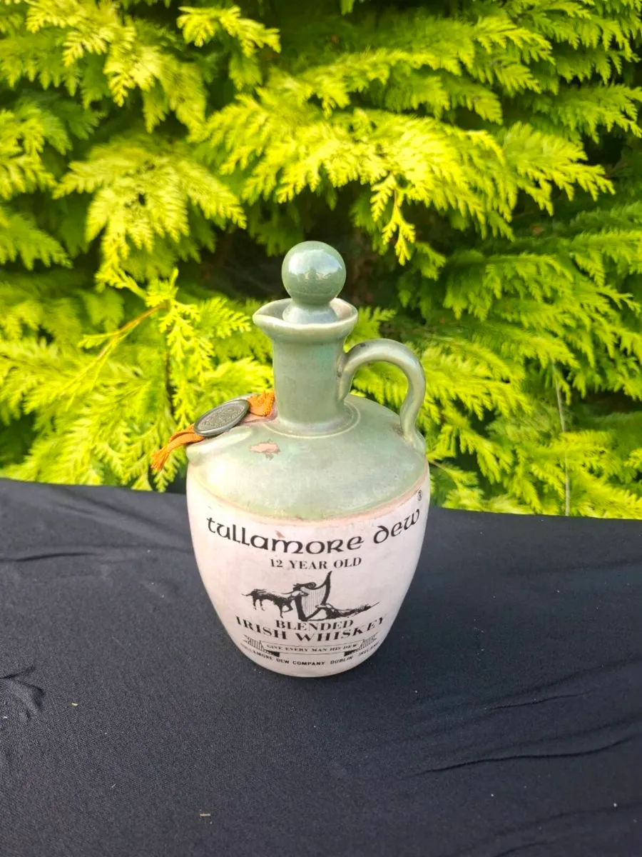 Old tullamore dew whiskey bottle postage possible - Image 1