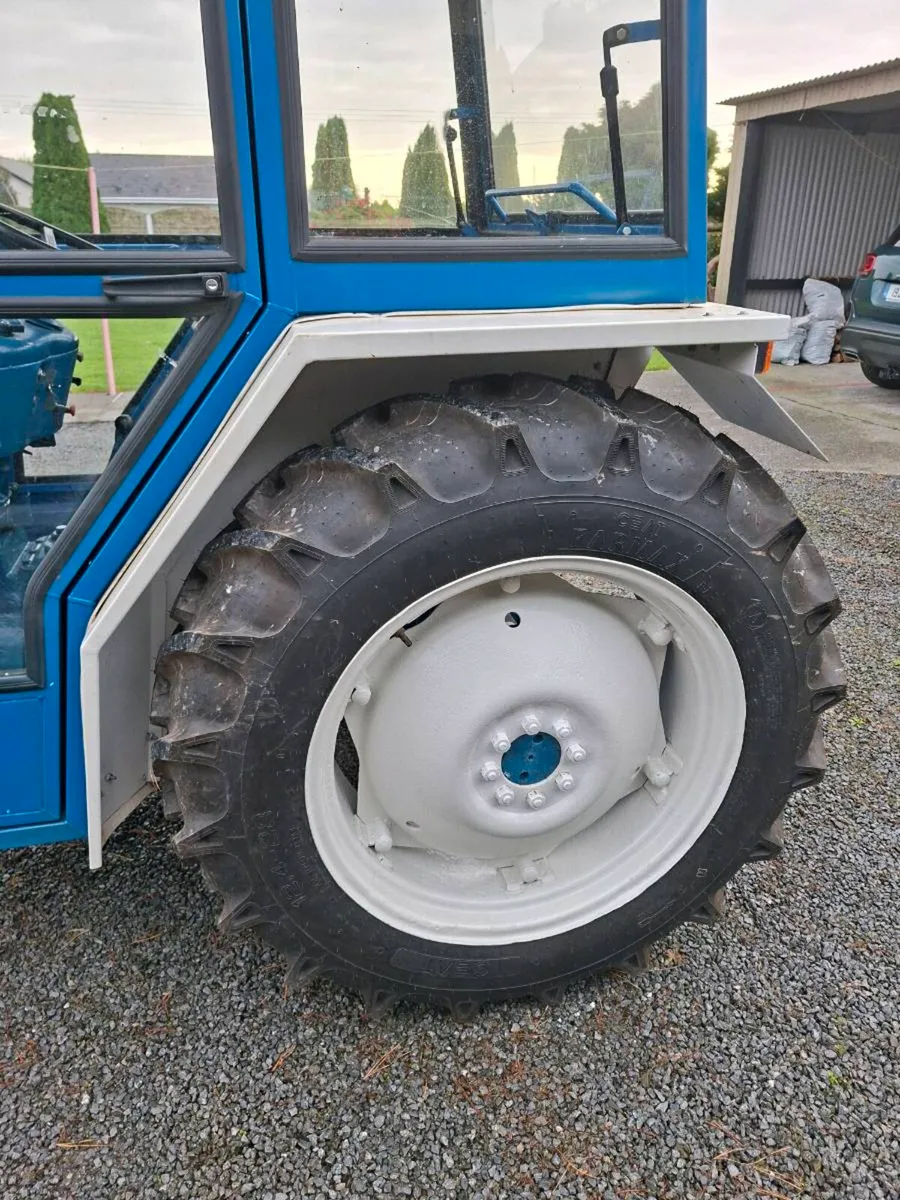 Ford 3000 for sale - Image 2