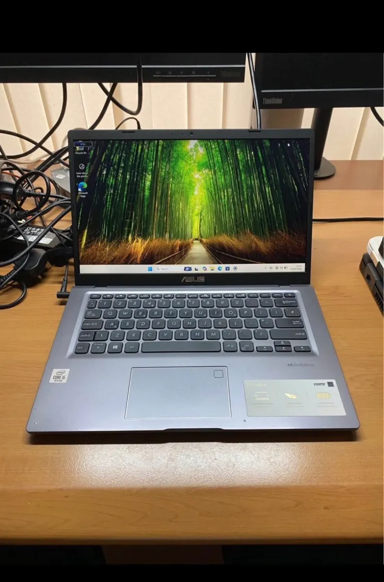 Asus Laptop i5 pro 10gen Windows 11