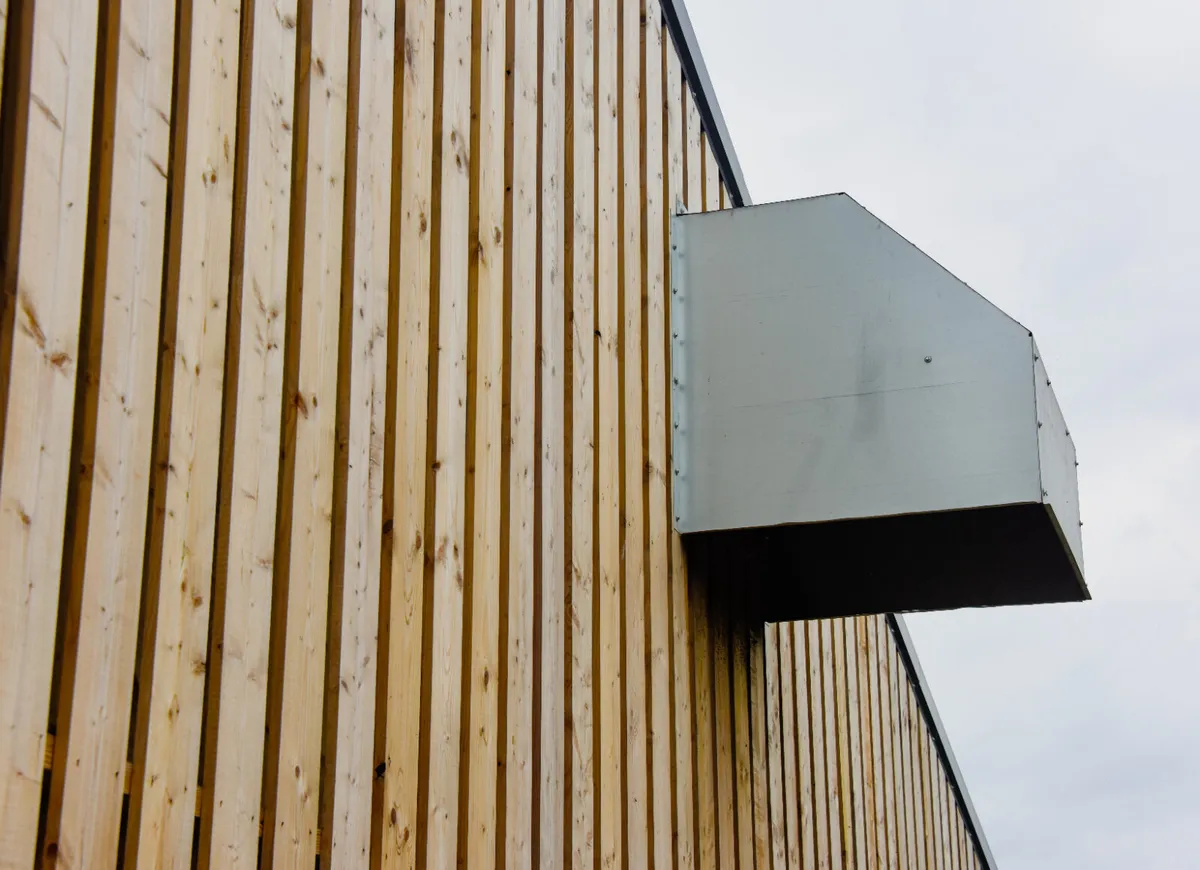 Mono Calf Building - Image 2