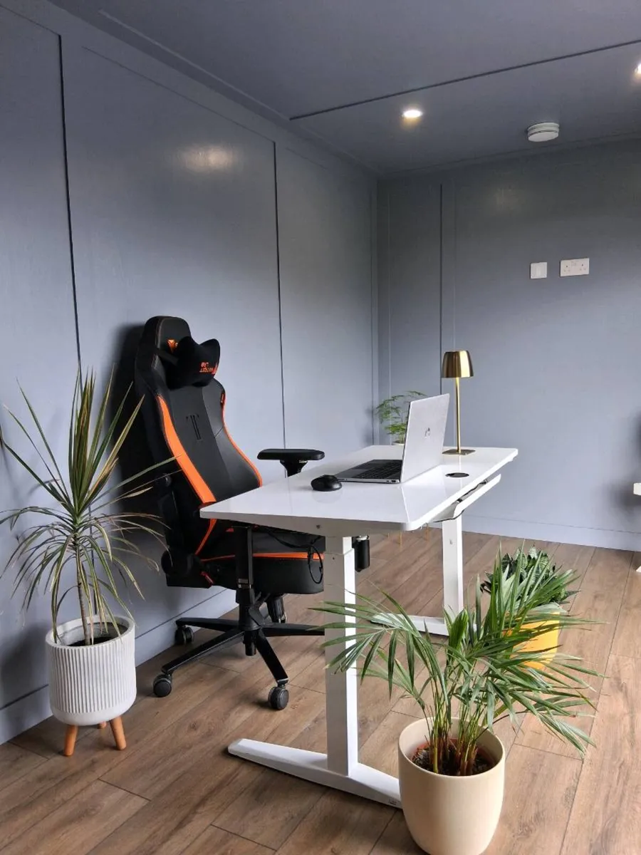 Garden Room / Office / Gym. - Image 3