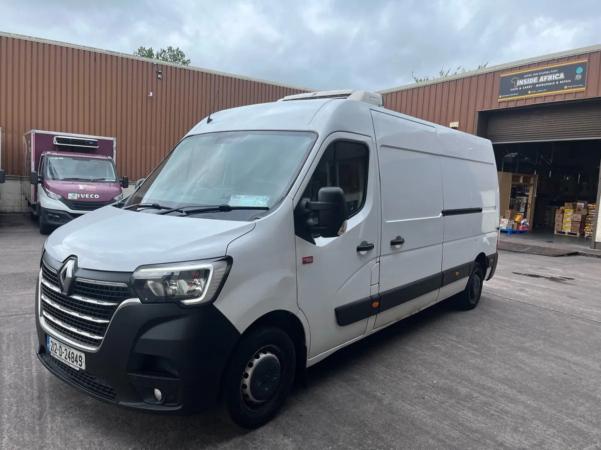 Renault Master Refrigerated Taxed and Tested - Image 3