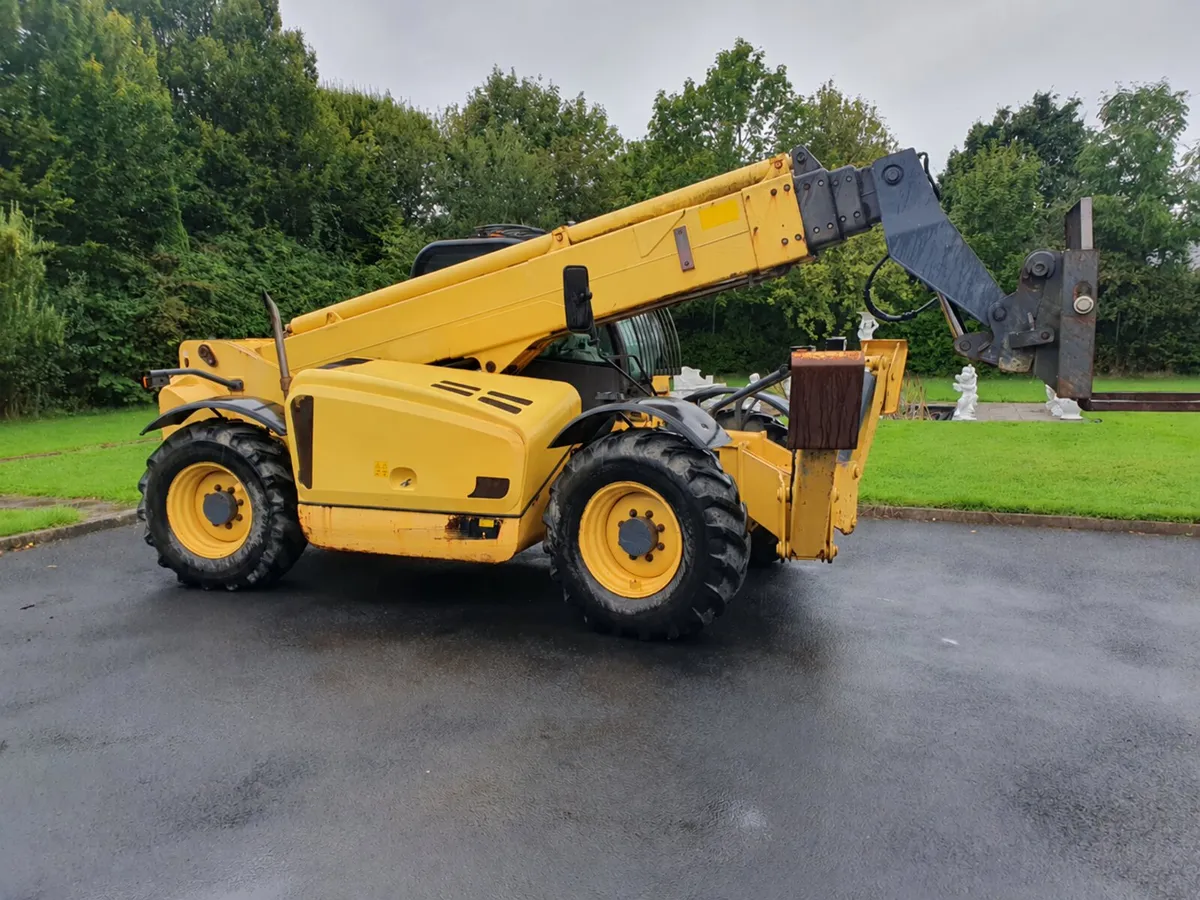 17m New holland teleporter Lm 1745 - Image 1