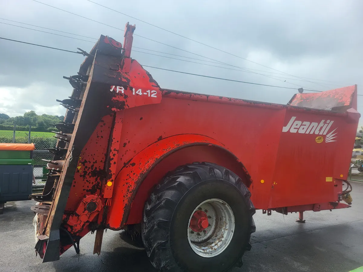 2017 Jeantil EVR 14-12 Spreader - Image 4