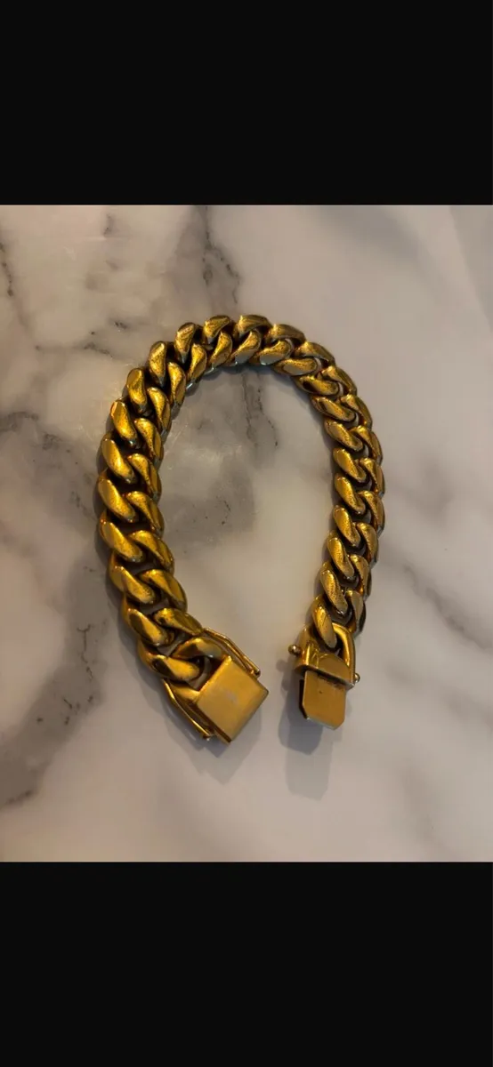 18 inch Cuban bracelet 18 ct gold plated hi - Image 1