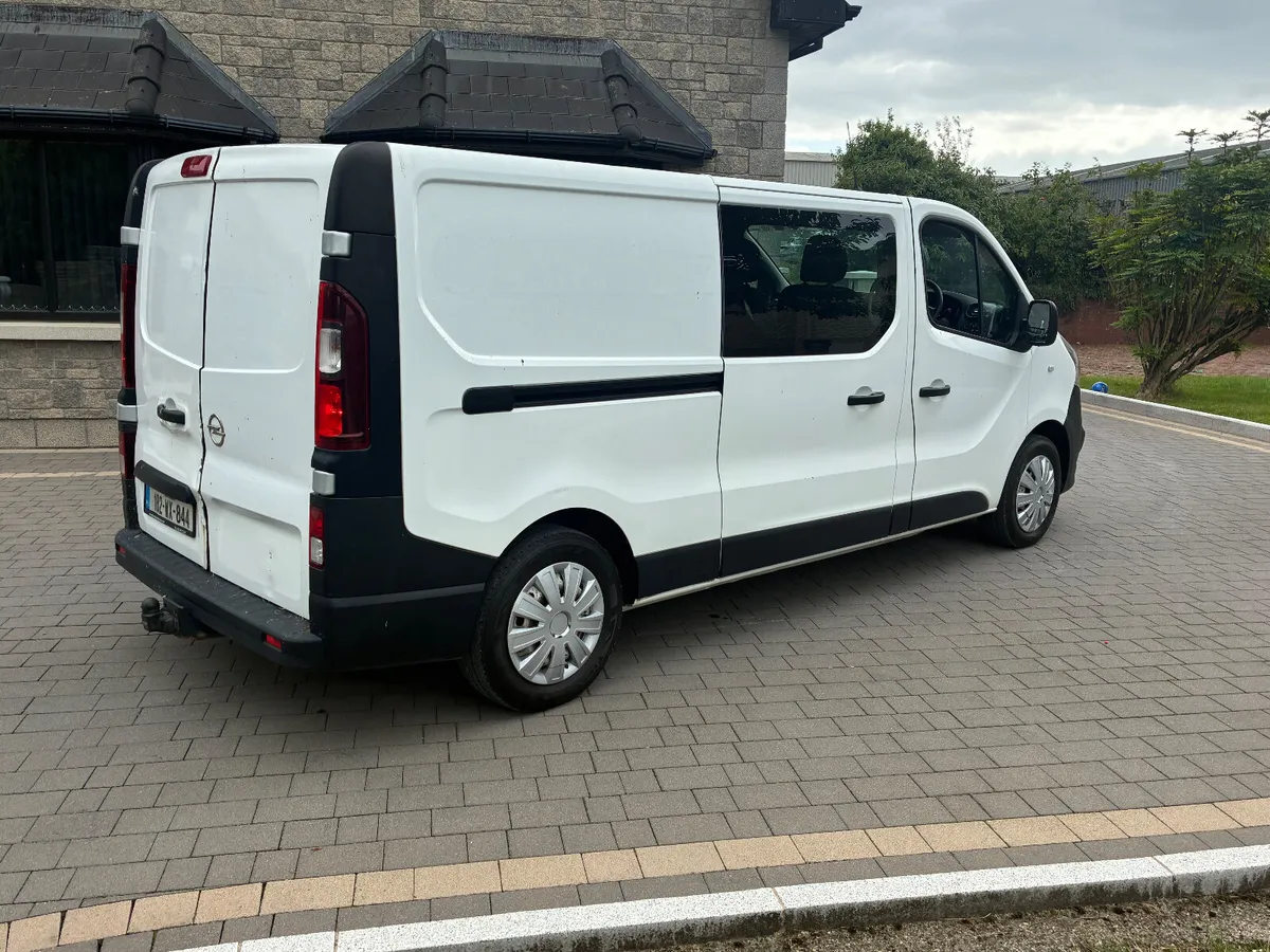 2018 (182) Opel Vivaro *6 seat crewcab* - Image 4