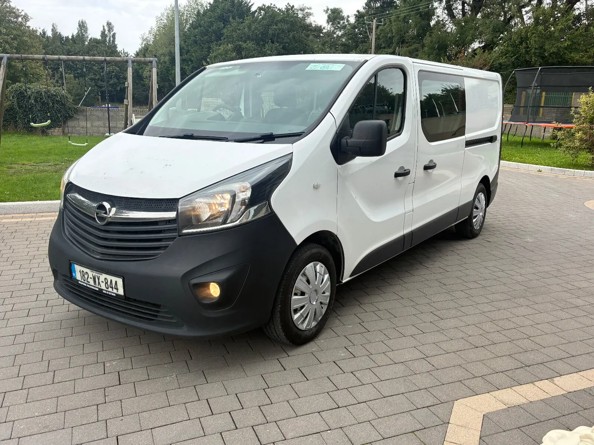 2018 (182) Opel Vivaro *6 seat crewcab* - Image 2