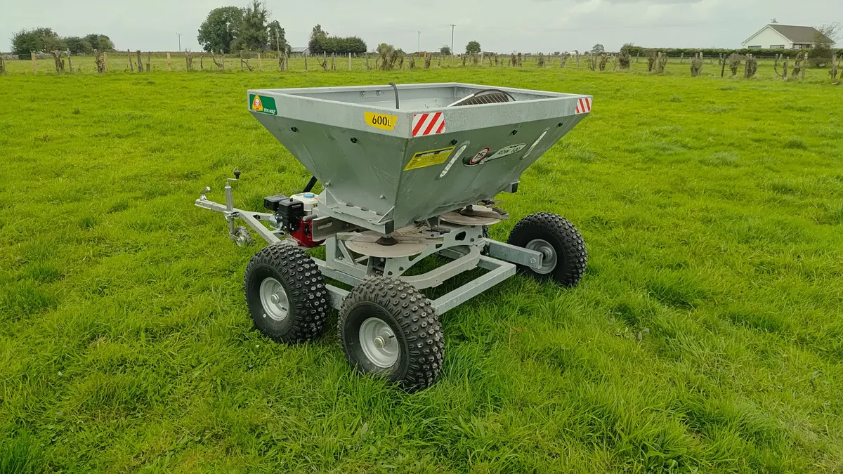 Fertiliser spreader Tolmet  4x4 - Image 3