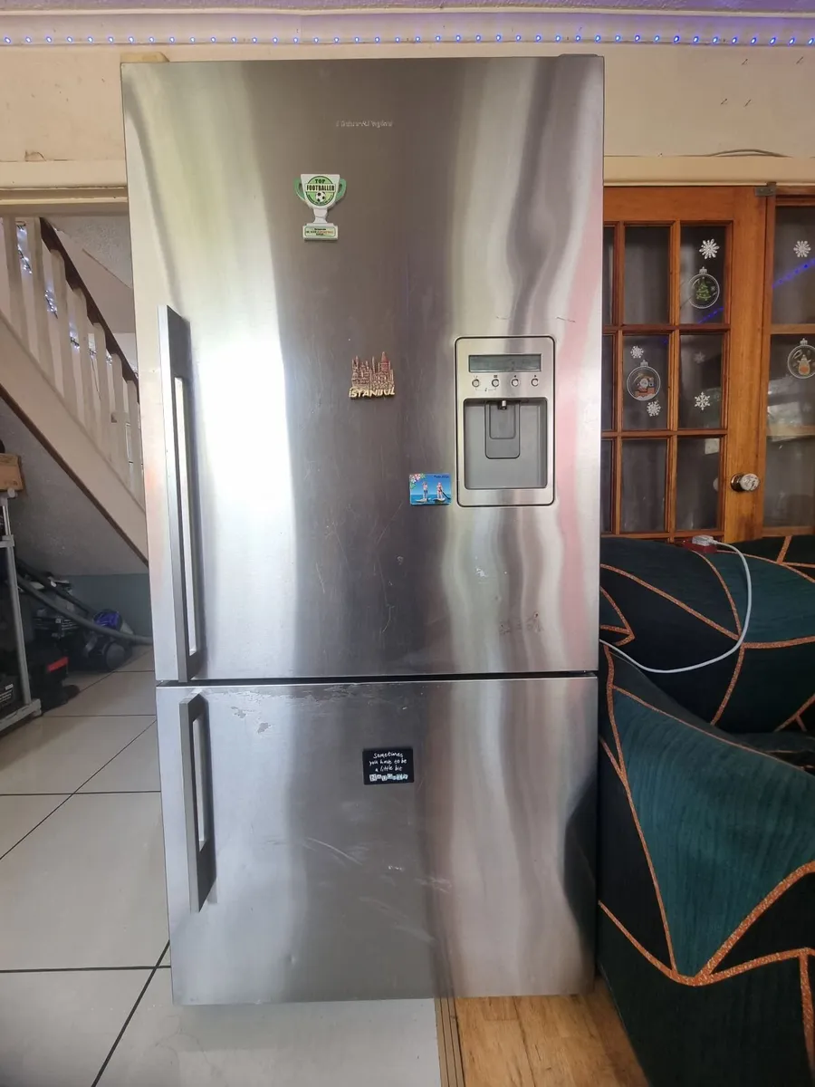 Fridge freezer - Image 1