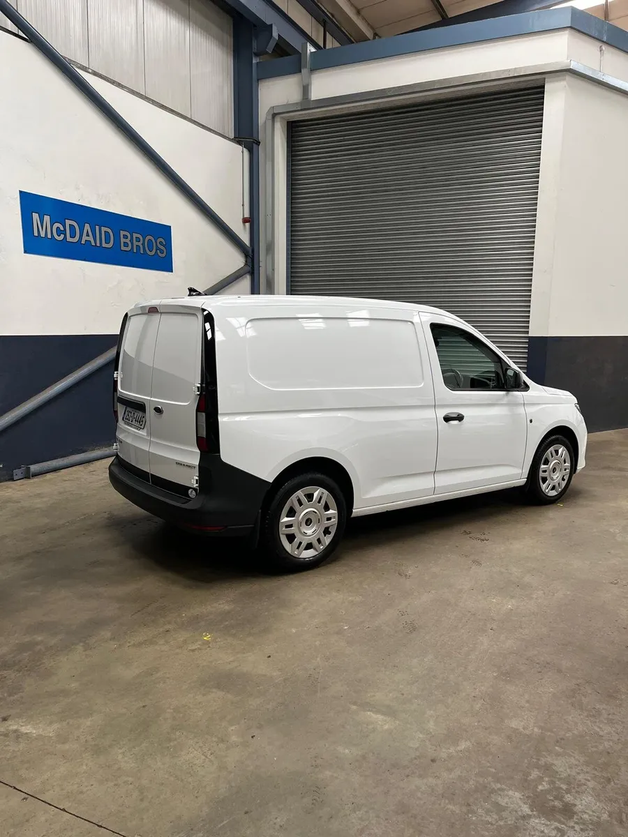 2025 (252) Ford Transit Connect - Image 2