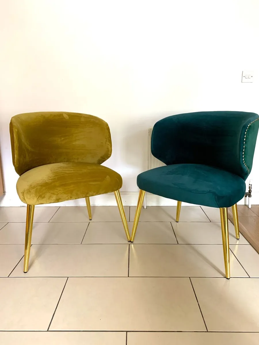 2 Velvet Accent Chairs – Excellent Condition - Image 1