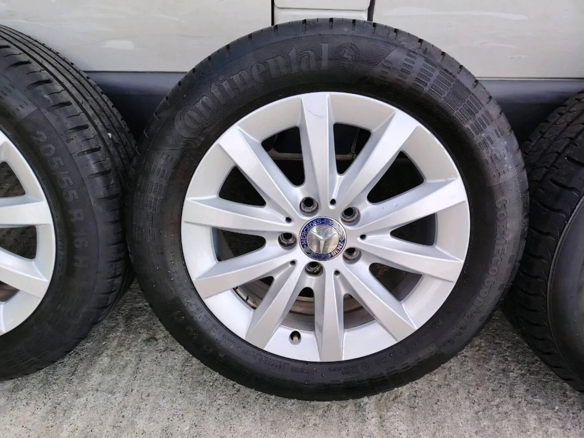 Mercedes alloy wheels - Image 4