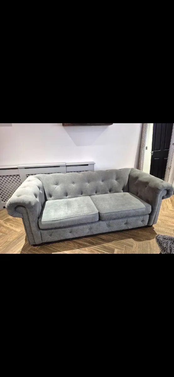 Suite of furniture - Image 2