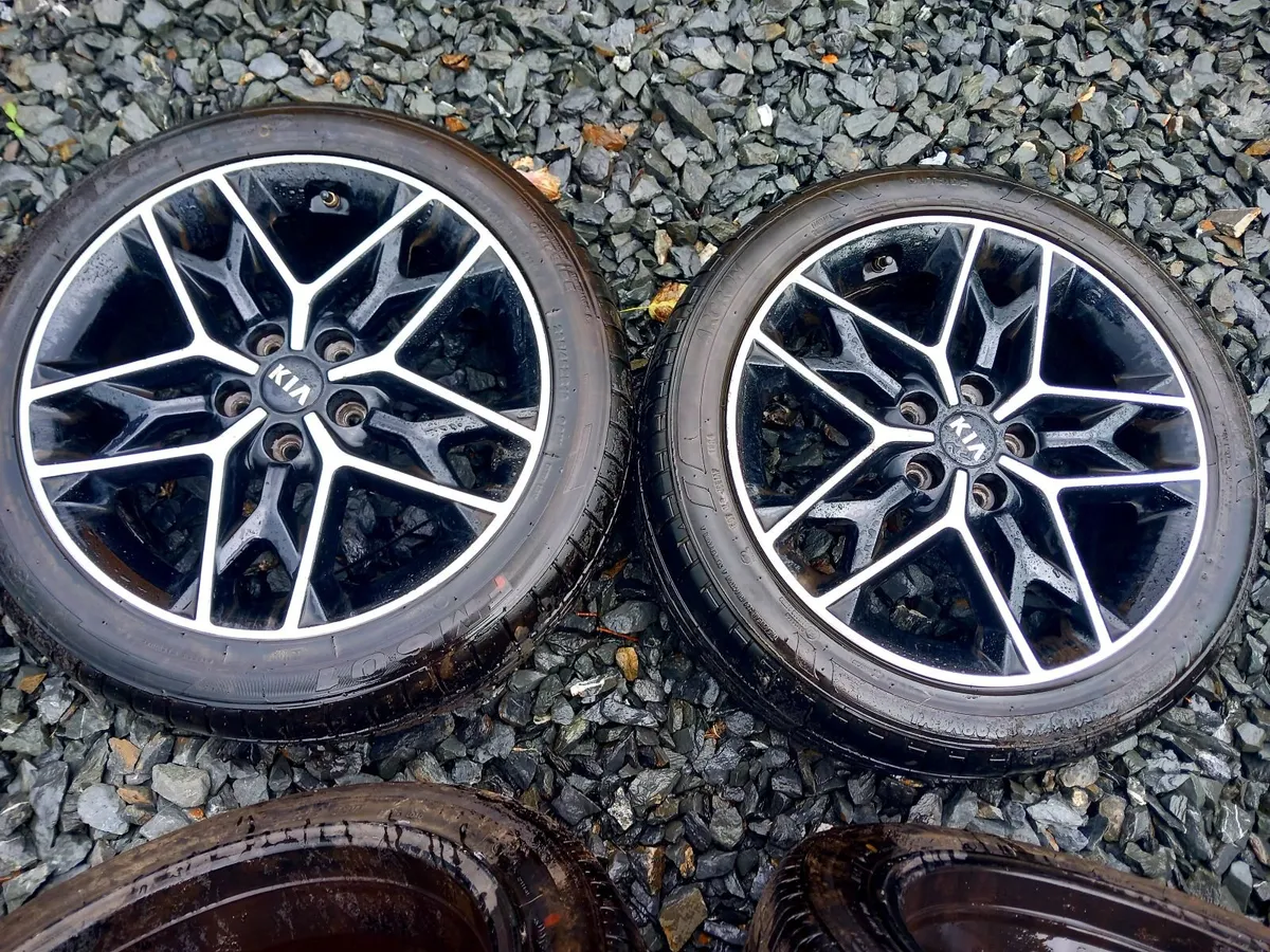 18inch 5x114.3 Genuine Kia Optima GT-Line Alloys - Image 2