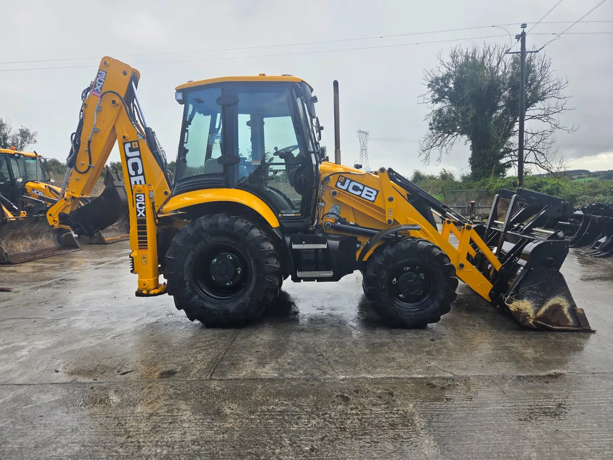 JCB 3CX PRO  SERVO   (427 HRS) - Image 1