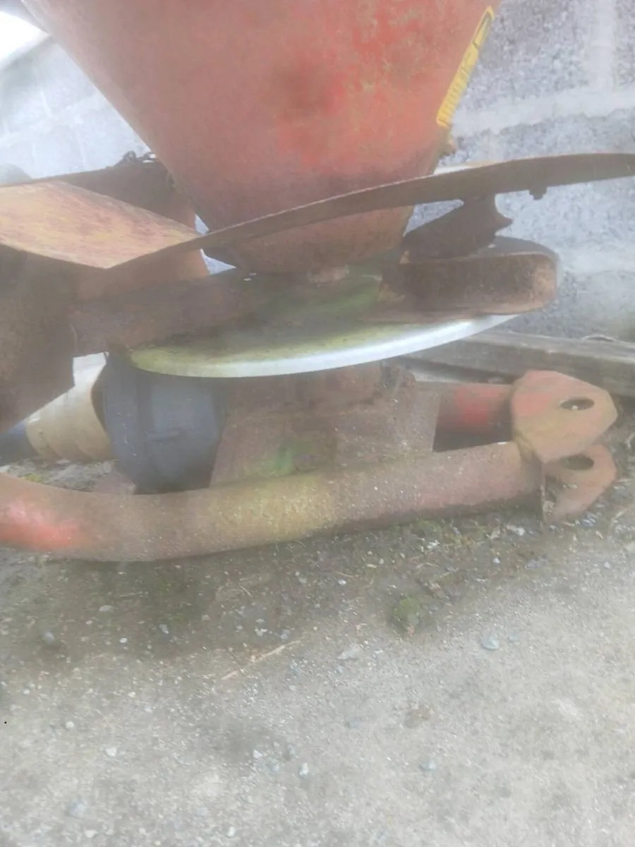 Spreader - Image 3