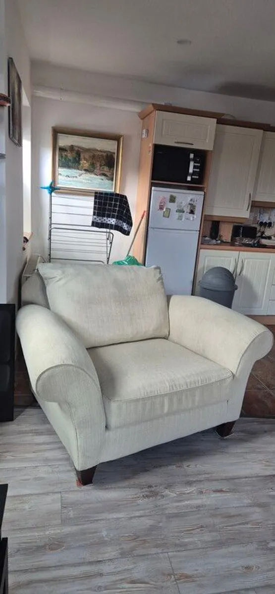 Love Seat For Sale - Image 2