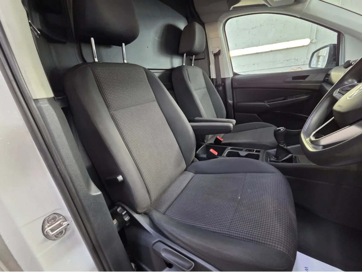 Volkswagen Caddy MAXI CARGO+ BUSINESS 2.0 TDI DUAL - Image 4