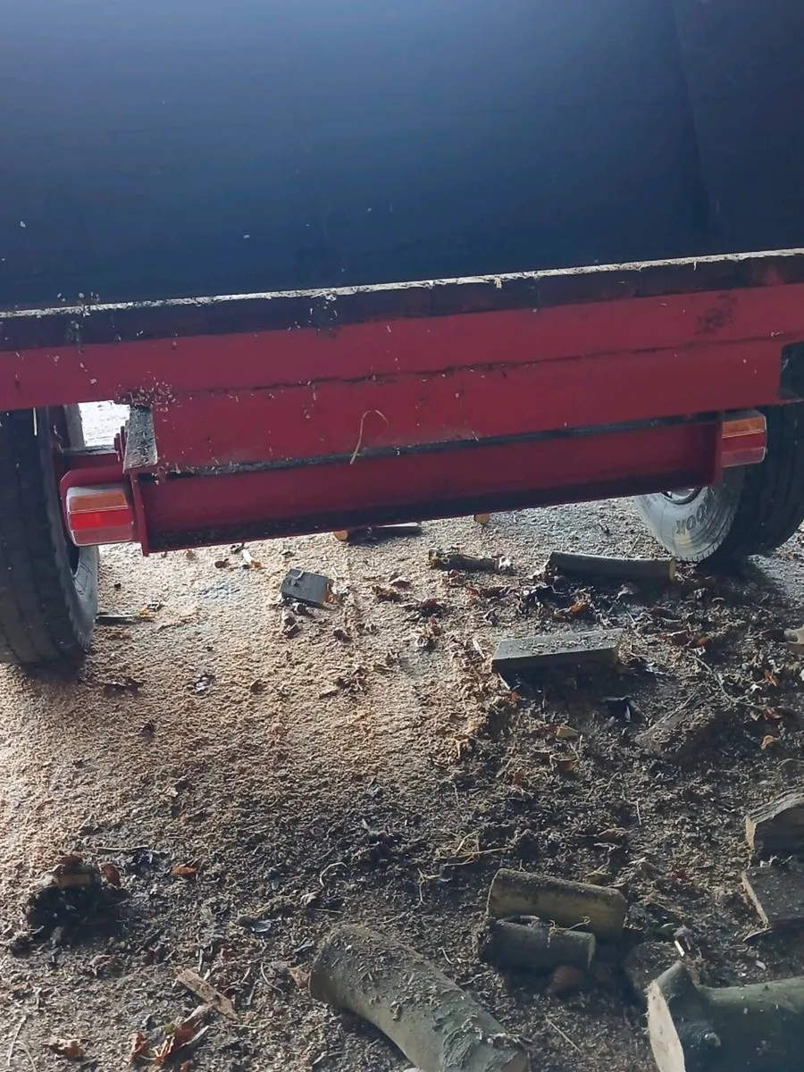 Tractor Tipping Trailer - Image 2