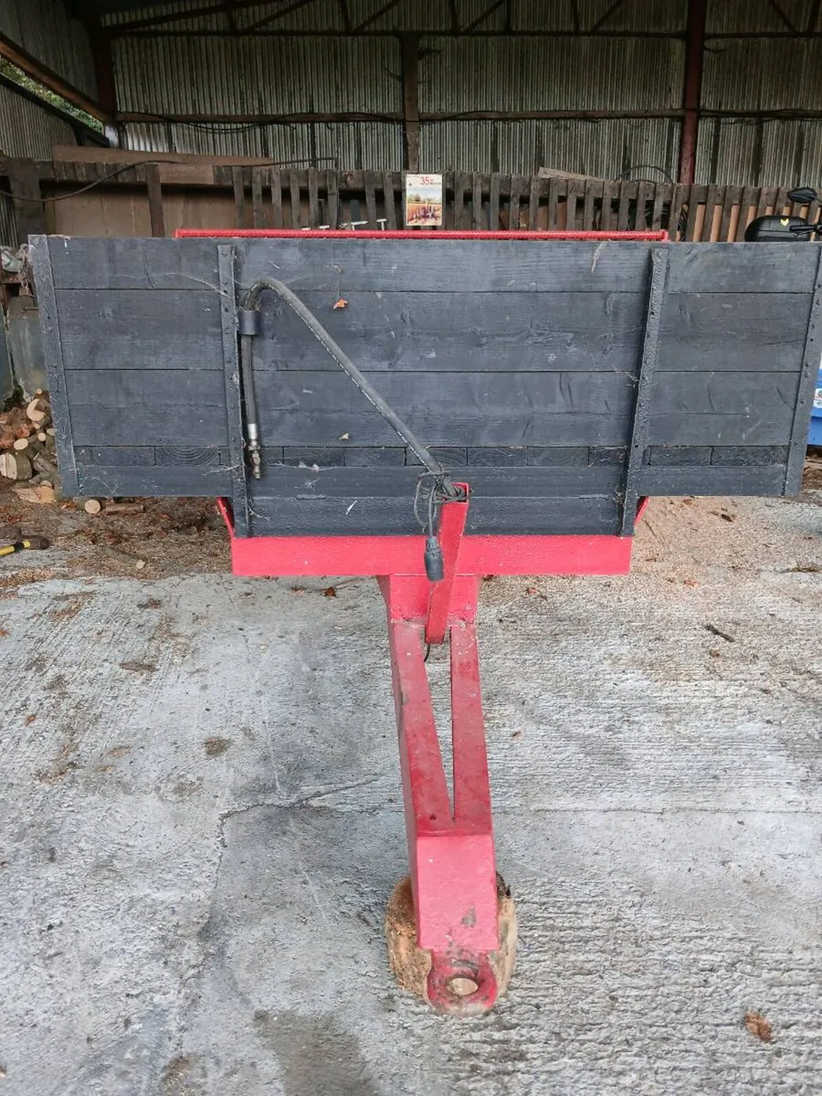 Tractor Tipping Trailer - Image 4