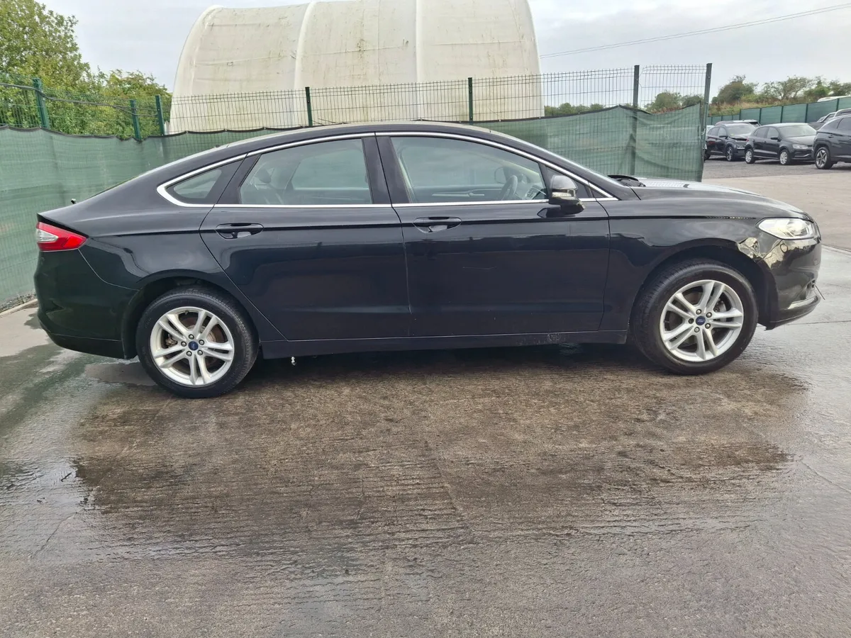 2019 Ford Mondeo  Zetec  150bhp  2.0 Diesel - Image 2