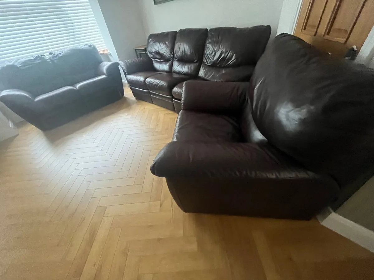 Sofa - Image 4