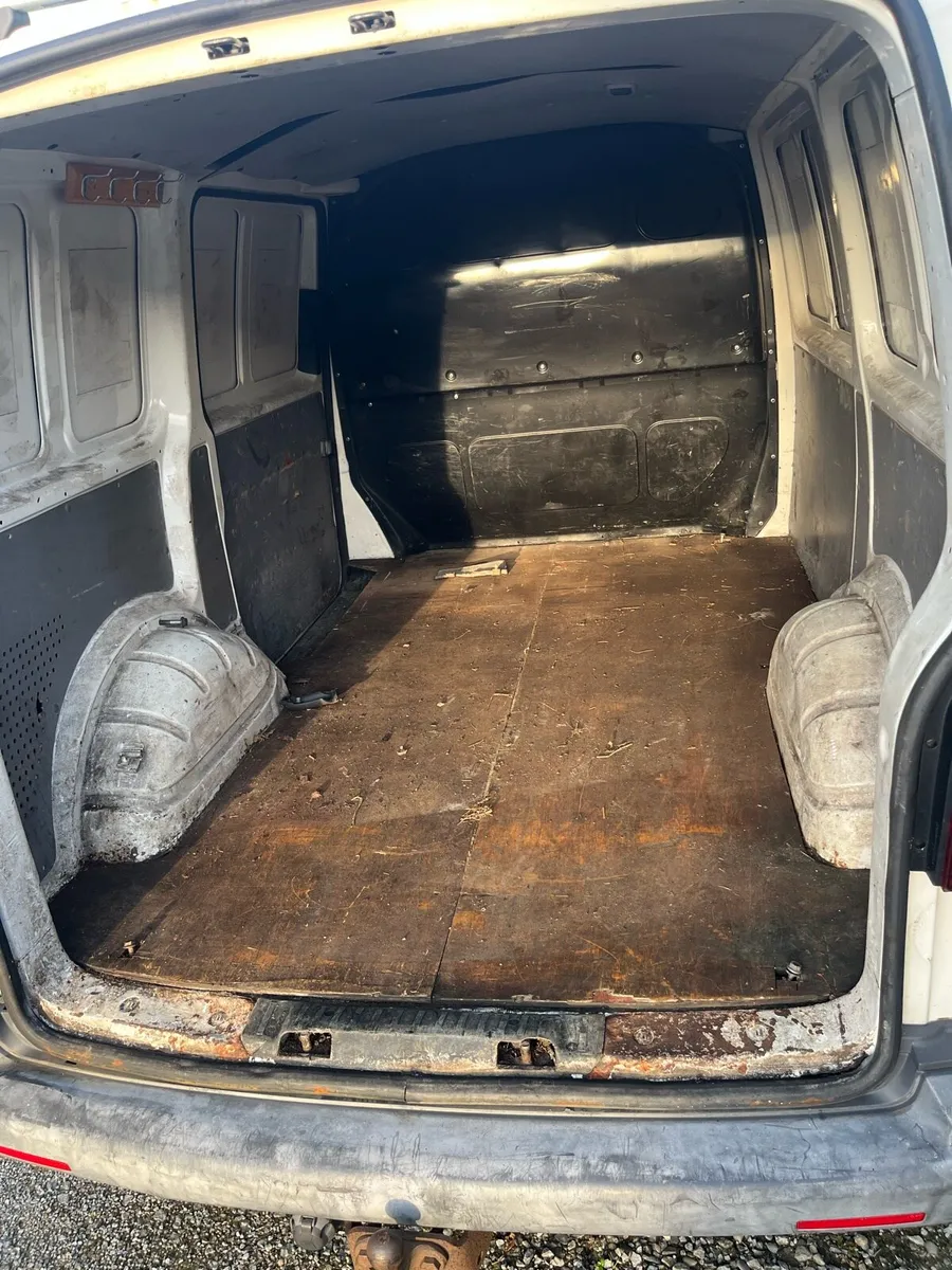 Vw transporter 1.9tdi swb - Image 4