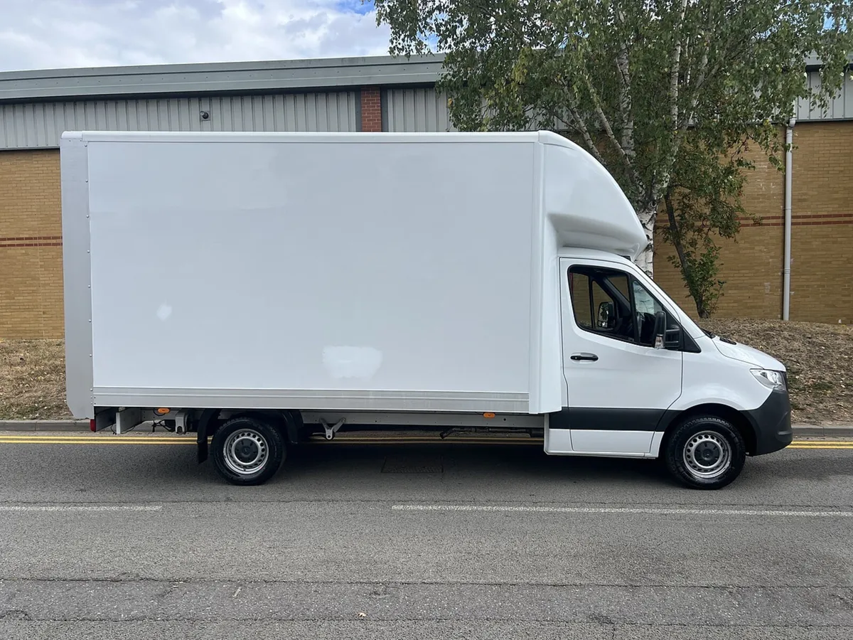 2023 Mercedes-Benz Sprinter Luton Box Van - Image 1