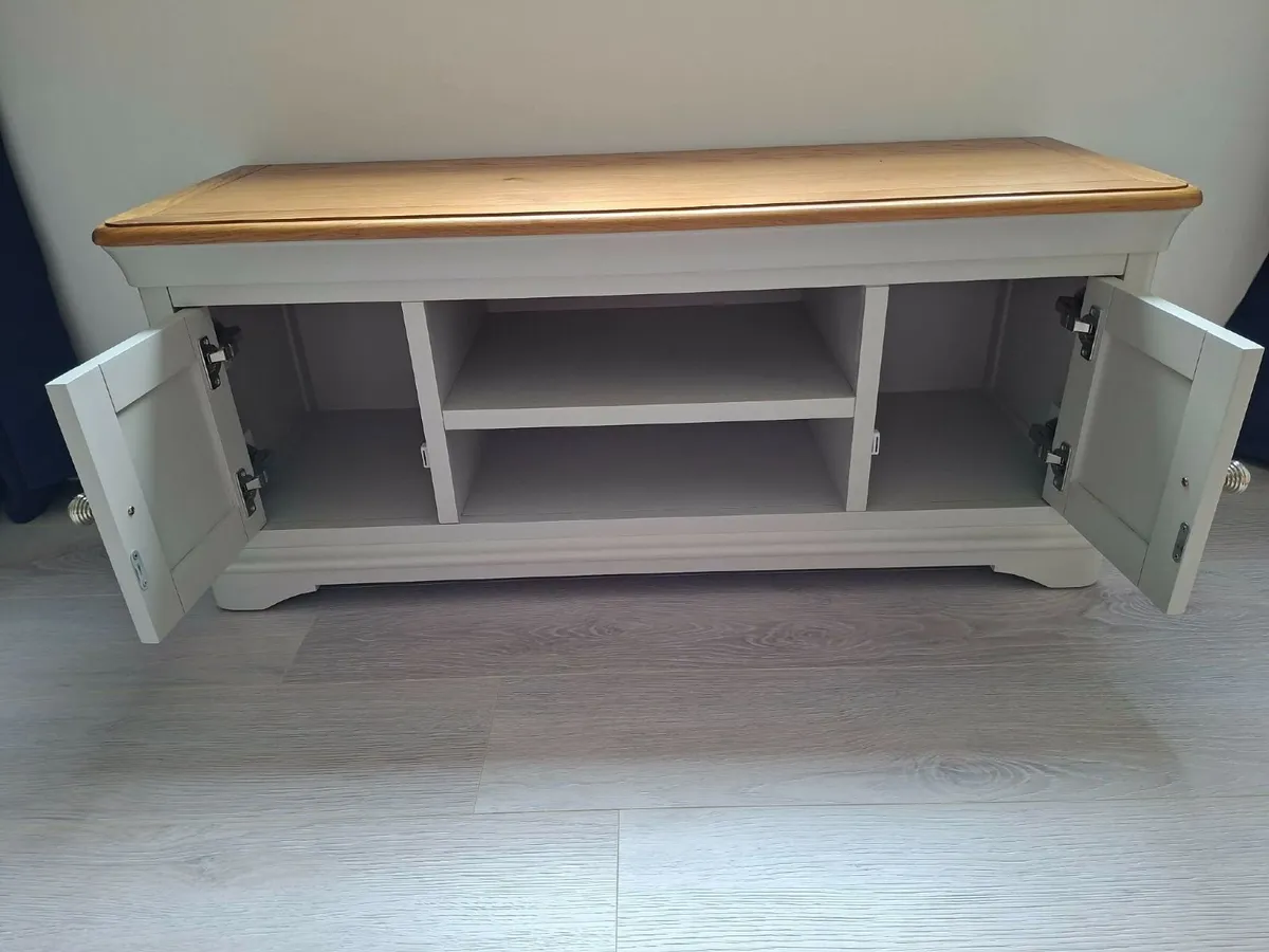 TV unit - Image 2