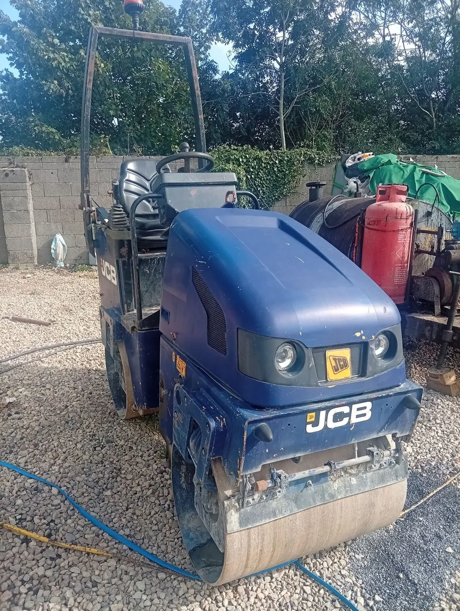 Roller - Image 1