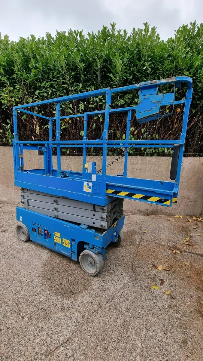 Genie GS-1932 scissor lift - 2016 - Image 1