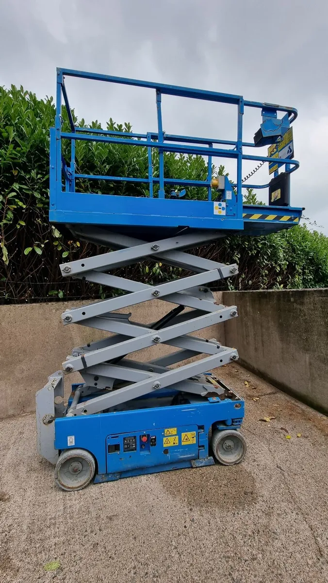 Genie GS-1932 scissor lift - 2016 - Image 2