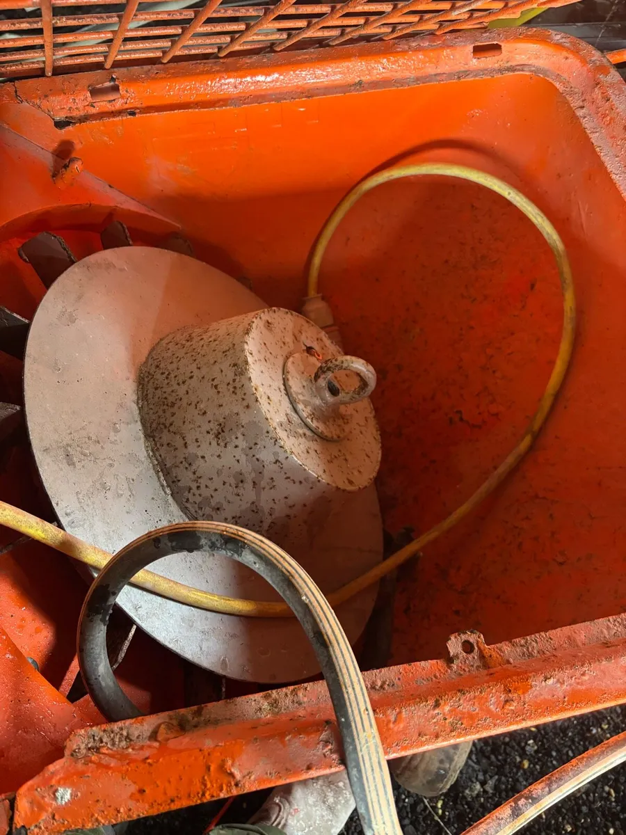 plastering/rendering machine - Image 3