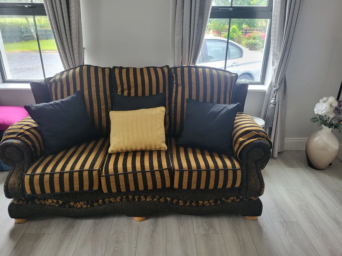 Suite of furniture with 2 arm chairs - Image 4