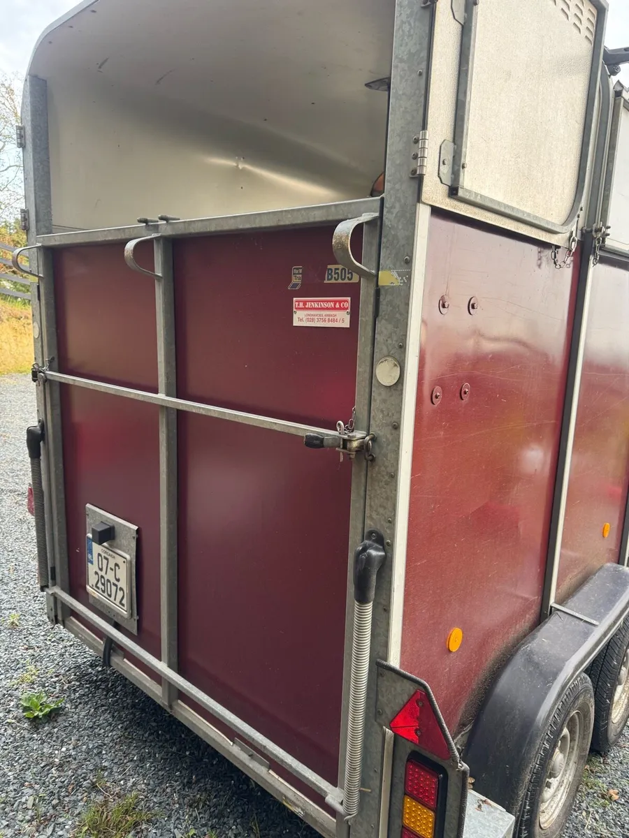 505 box - Image 2