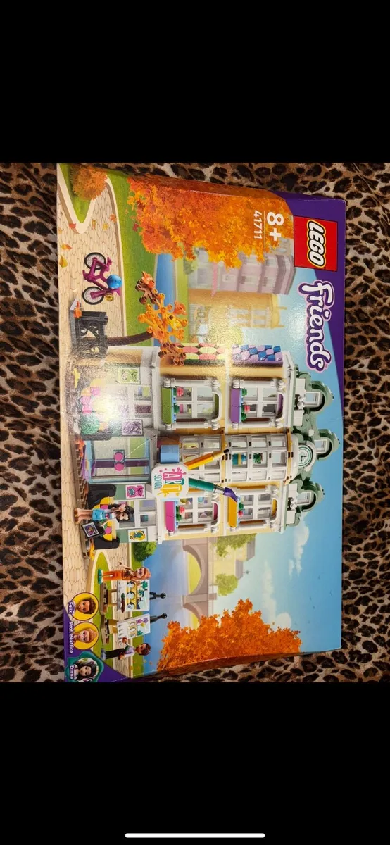 Emma’s art school Lego 41711 - Image 1
