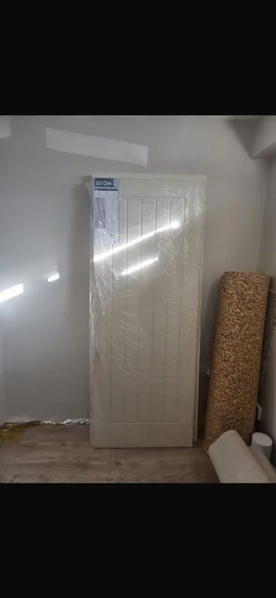 Bedroom doors off white - Image 1