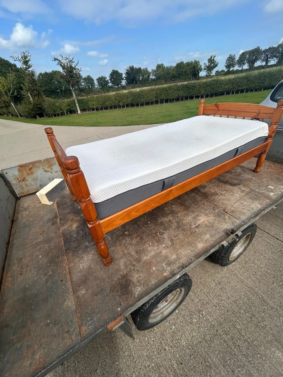 single bed - Image 2