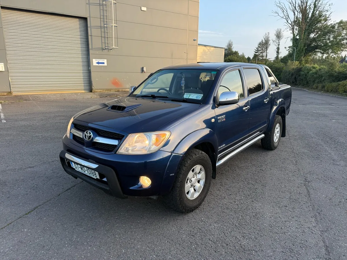 2007 Toyota Hilux 11 months NCT - Image 3