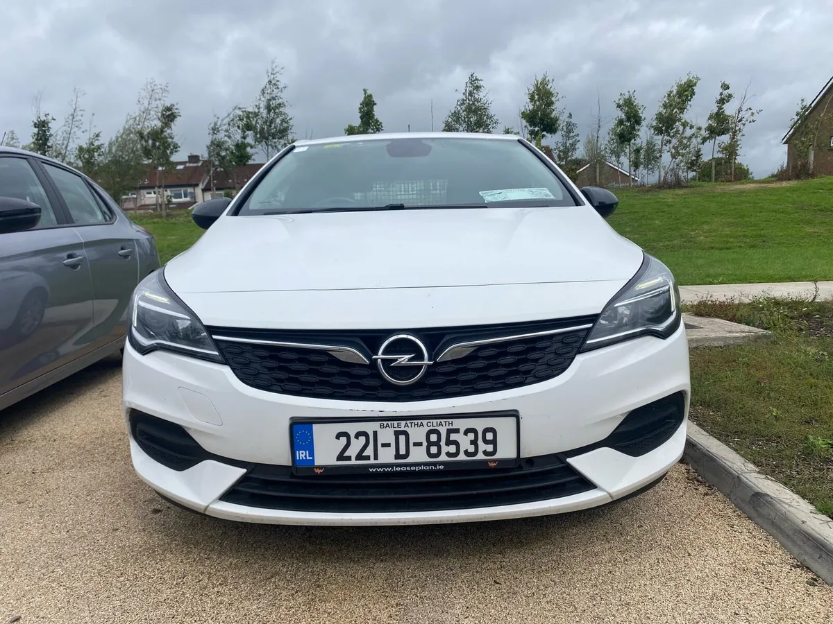 221 Opel Astra Van - Image 3