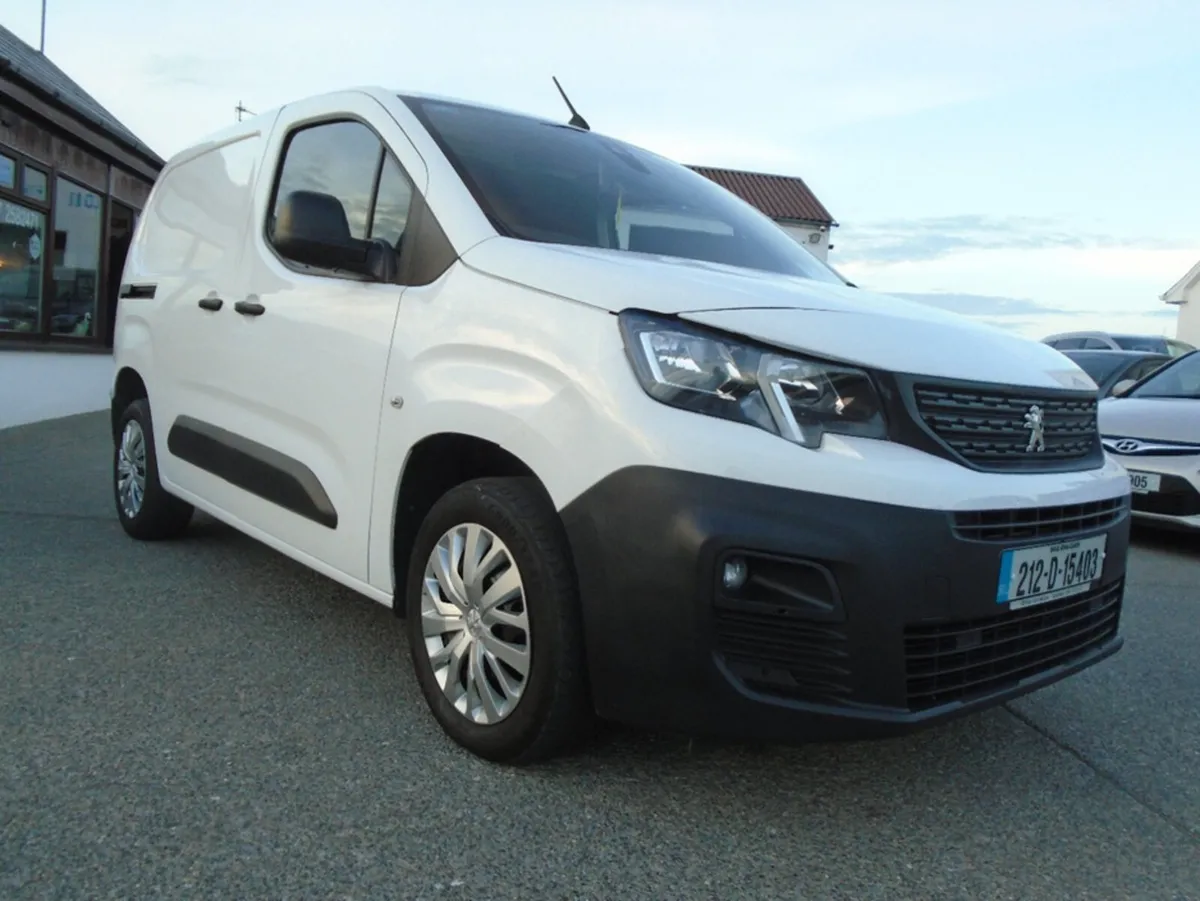 Peugeot Partner PROFESSIONAL PLUS 1.5 BLUE HDI - Image 3