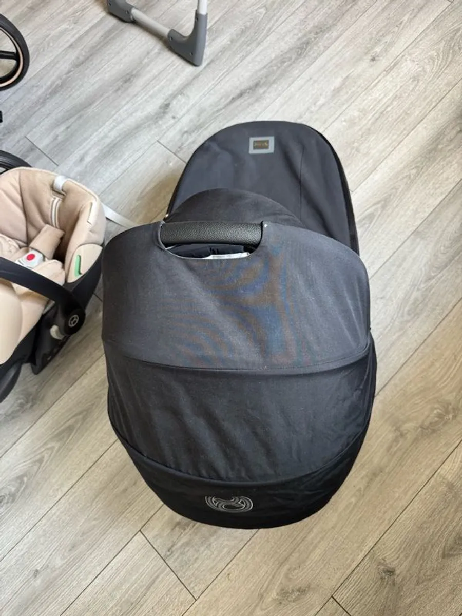 Cybex Priam Travel System - Image 2