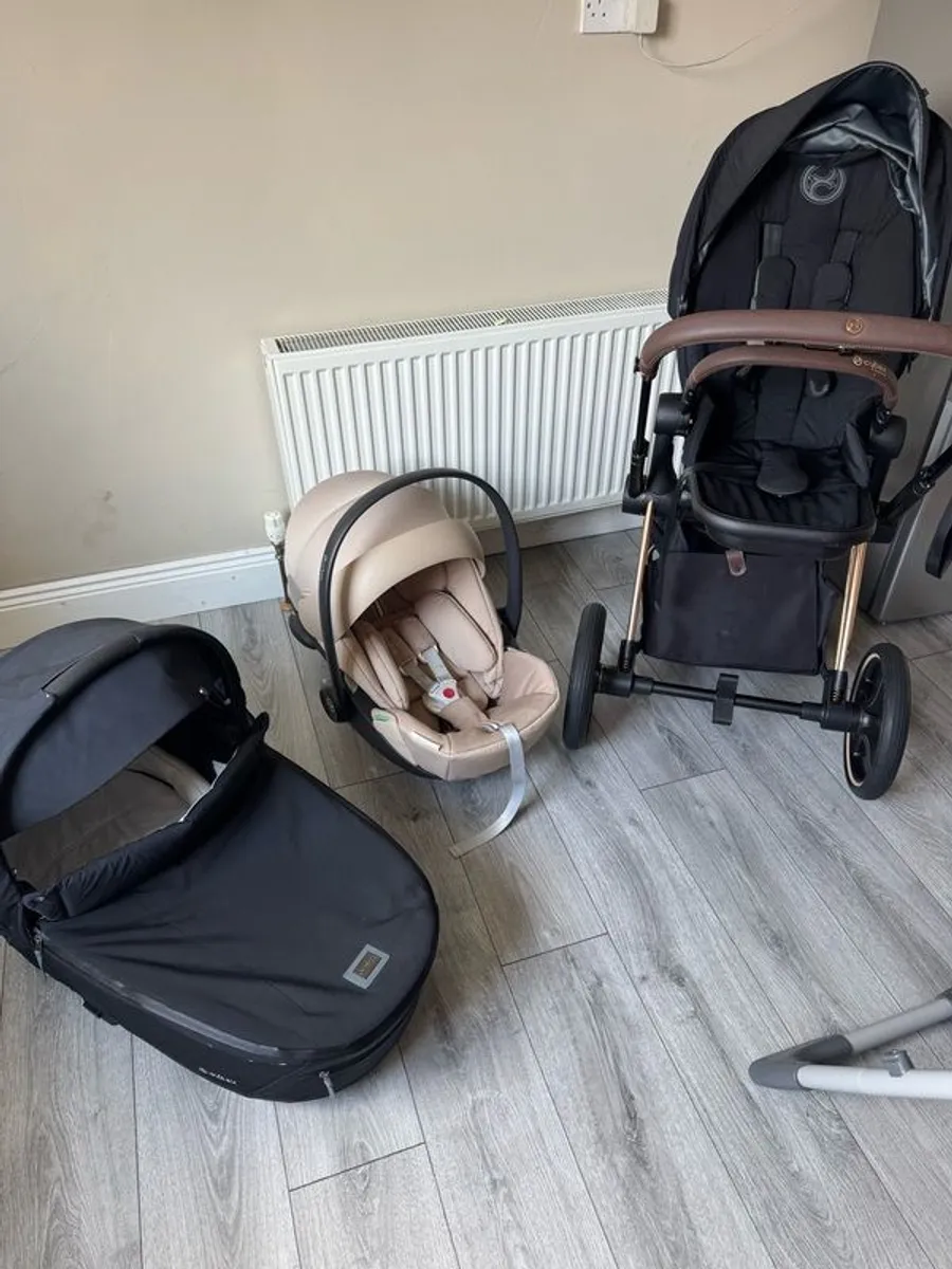 Cybex Priam Travel System - Image 1