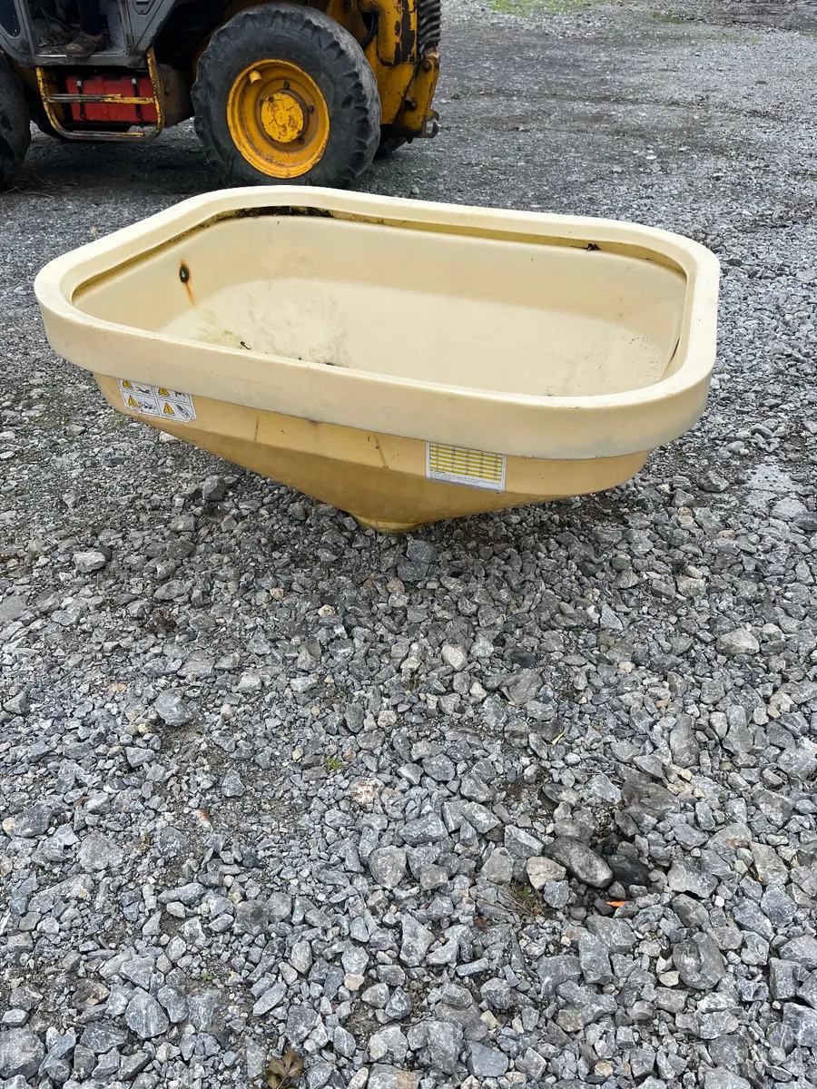 Plastic Fertiliser Bin - Image 3