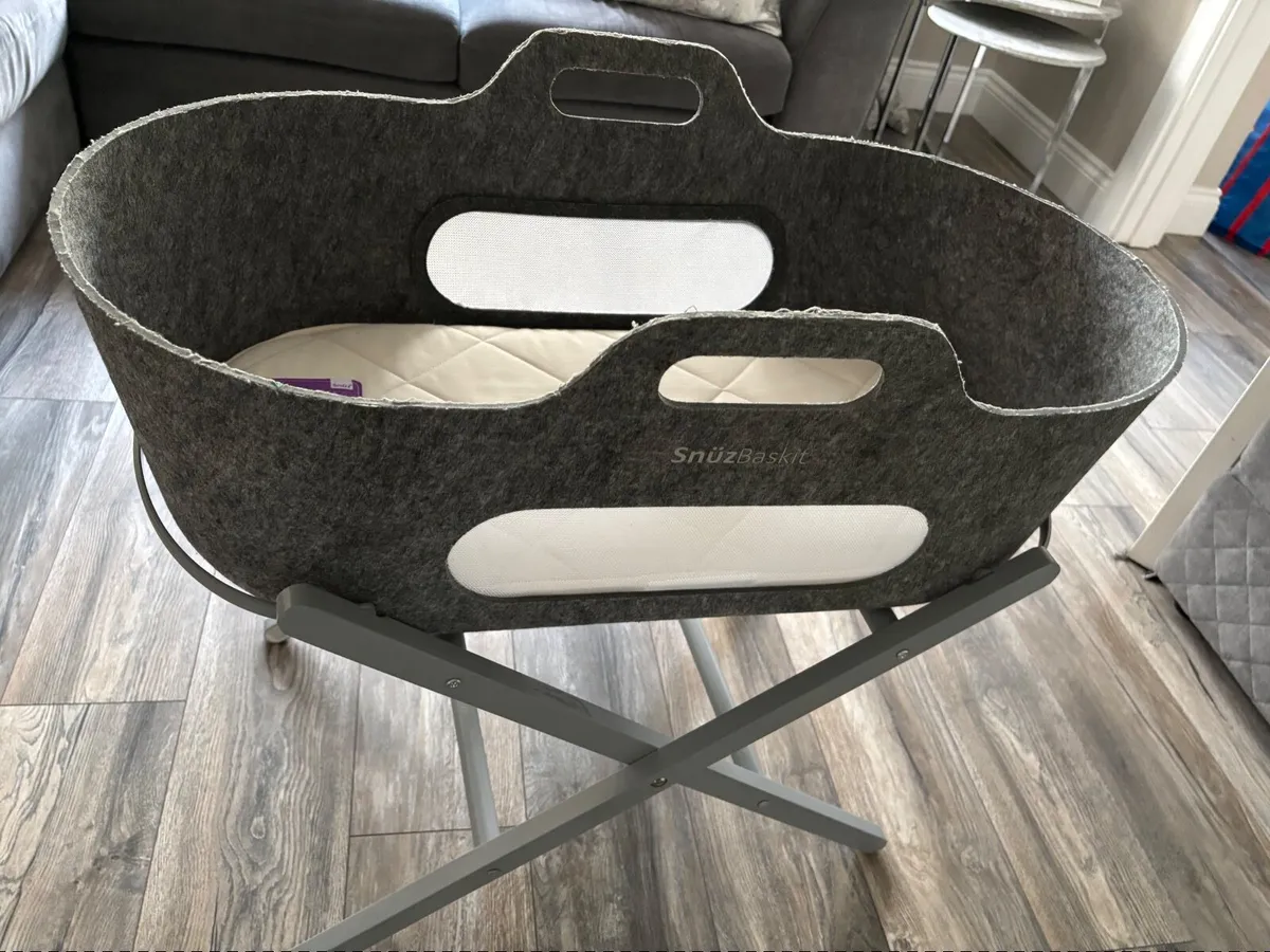 Snuz Basket & Matress (Moses Basket) - Image 2