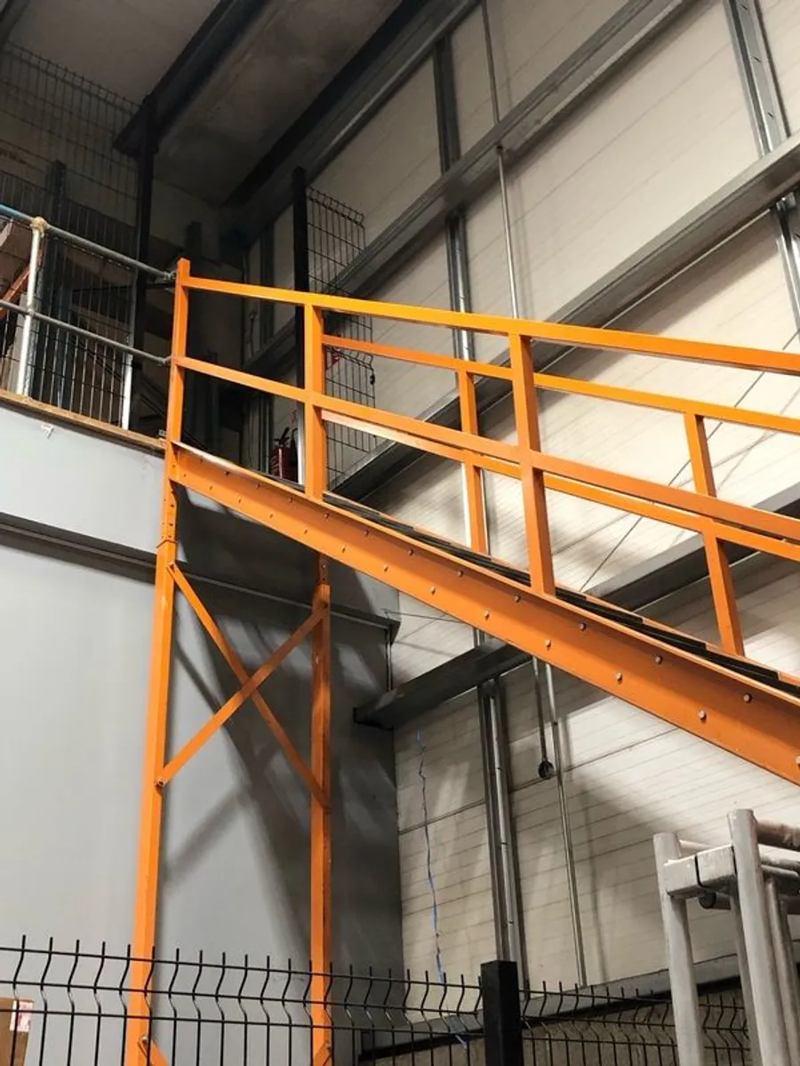 Steel Frame Staircase - Image 3