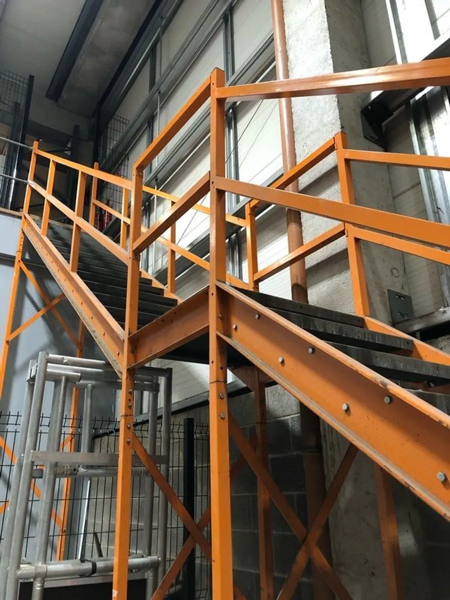 Steel Frame Staircase - Image 2
